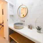 Sn Santorini * Kamári