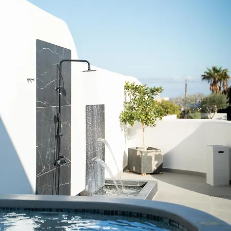 Sn Santorini شقة *