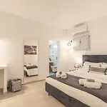 Sn Santorini شقة