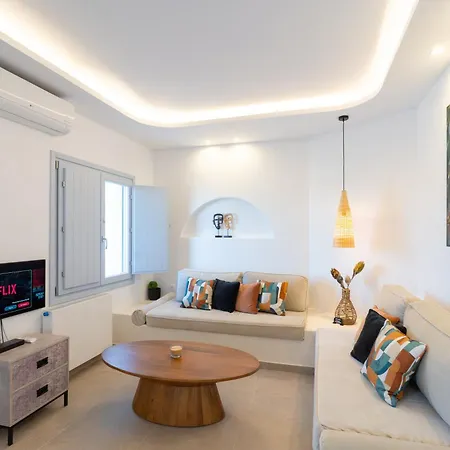 Sn Santorini * Kamári